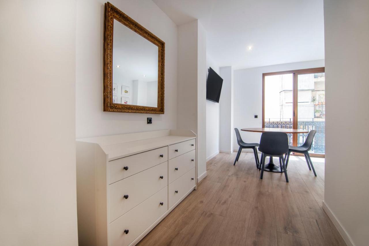 Vlc Host- Eixarchs Apartment Valencia Exterior photo
